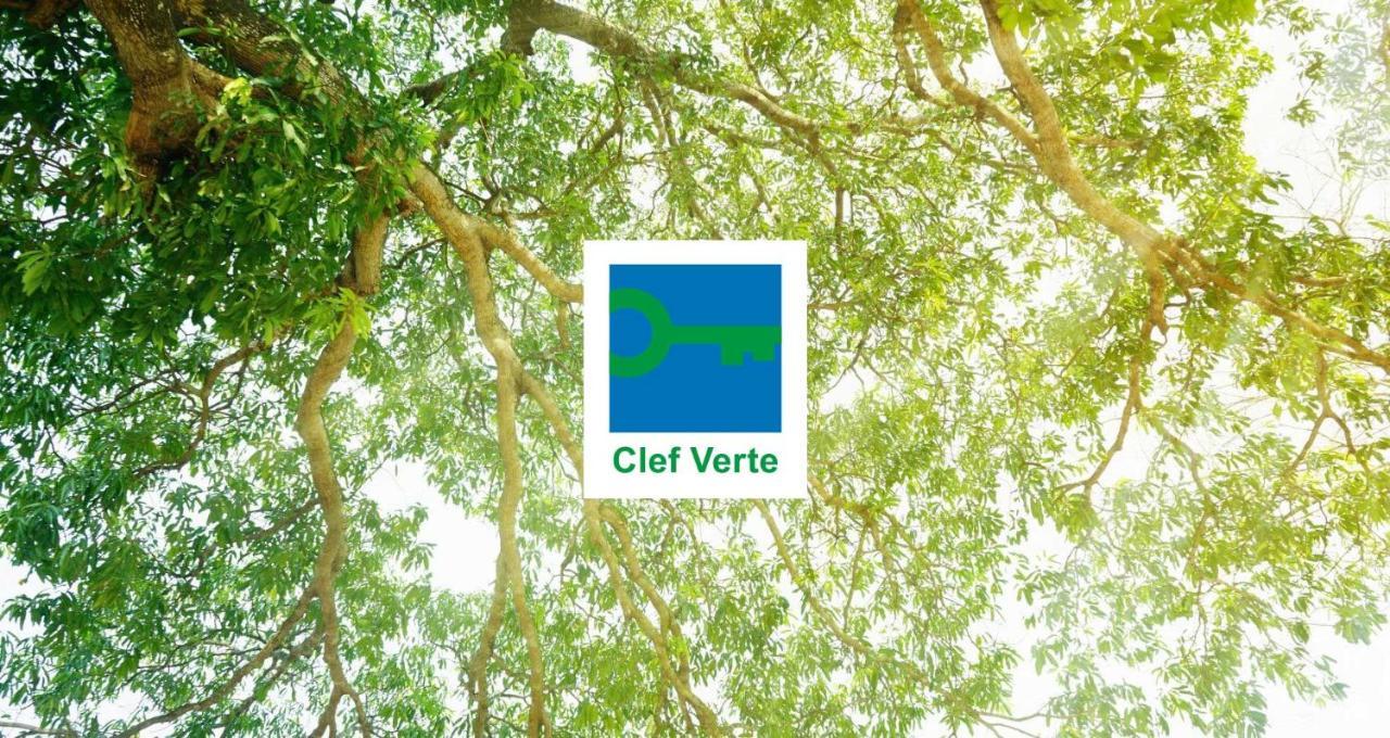 Auberge De Jeunesse Hi Genêts Exteriör bild