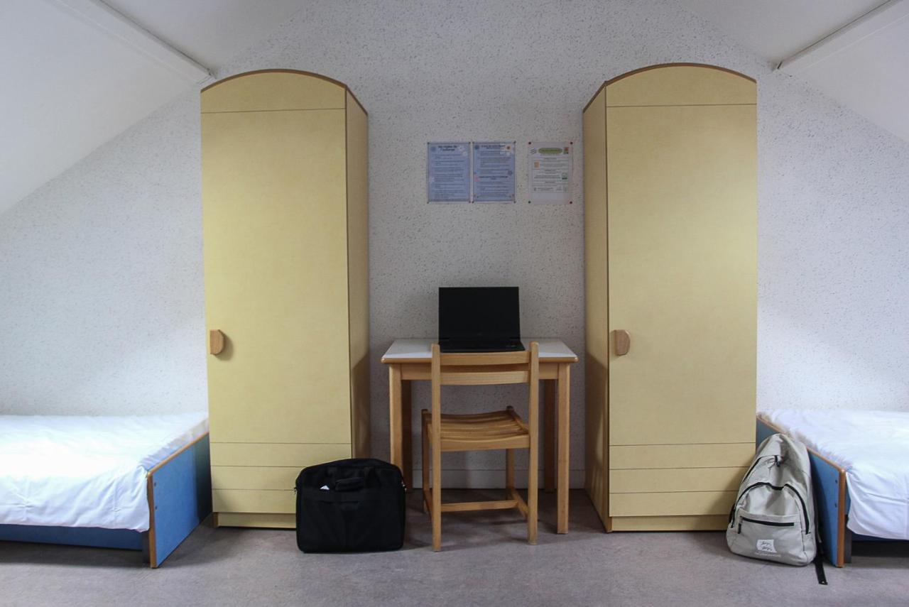 Auberge De Jeunesse Hi Genêts Exteriör bild