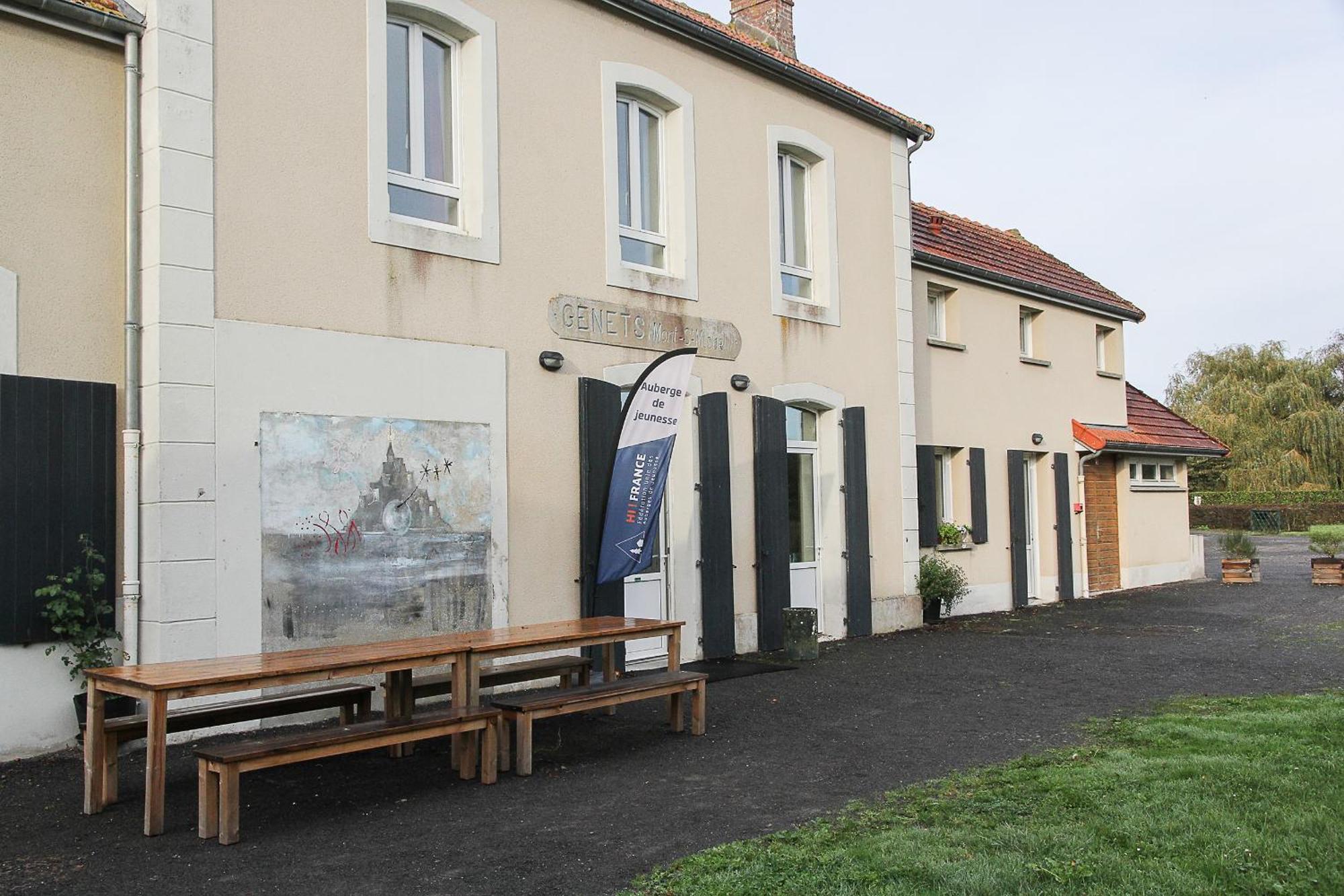 Auberge De Jeunesse Hi Genêts Exteriör bild